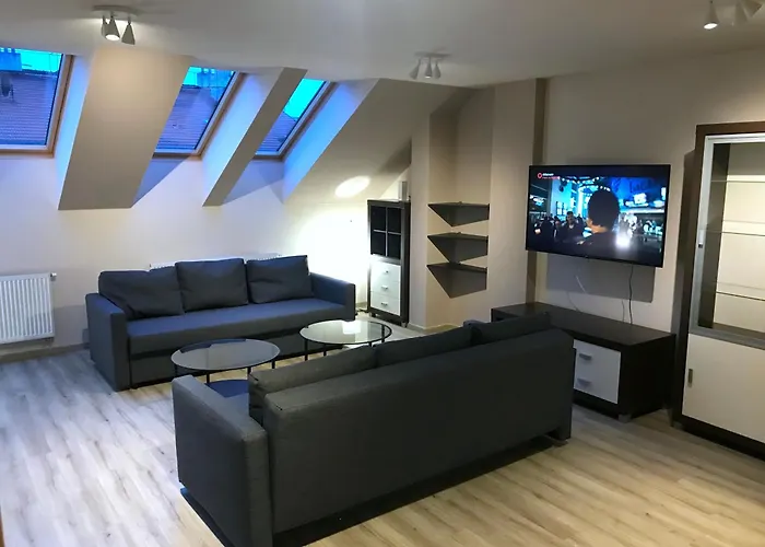 Valentine\'S National Museum Apartments